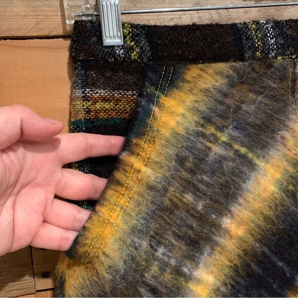 NWT UO Urban Outfitters Journey Wool Pelmet Mini Skirt In Black Multi Size S - Picture 6 of 12